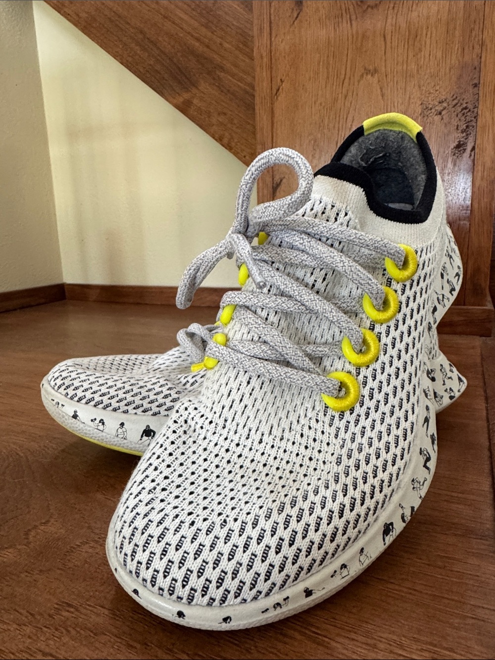 Allbirds Tree Dasher Oiselle x Mia Saine neon yellow and light grey sz 8